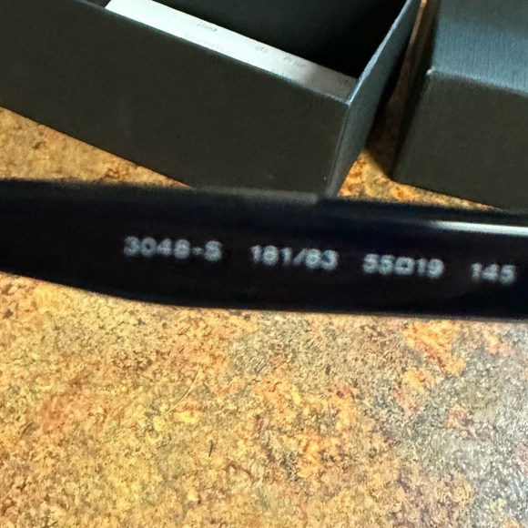 Persol sunglasses authentic PRICE DROP - Picture 8 of 10